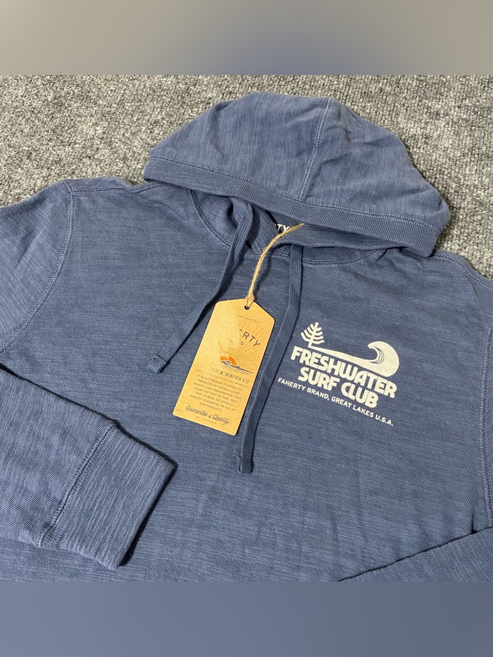 Faherty Sunwashed Slub Graphic Hoodie Mens Small Freshwater Surf Club NWT